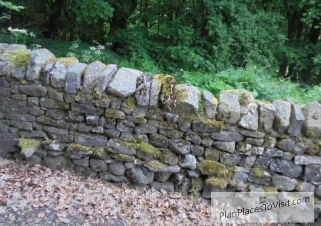 Yorkshire Drystone Walls in Yorkshire - Random Gritstone Dry Stone Walling